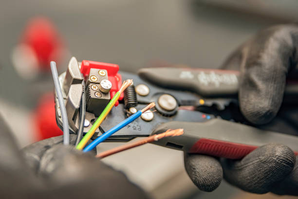 Best Local Electrician Companies  in Rainbow Lakes, NJ